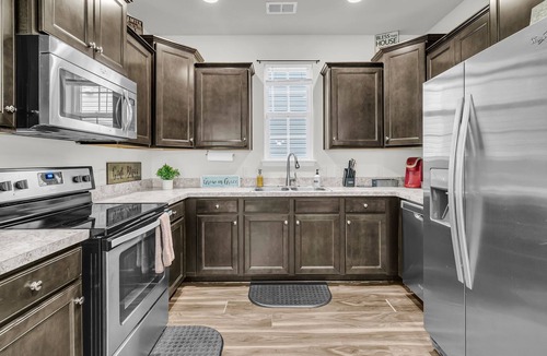 Ladson House | Quiet Ladson Escape w/Spacious Garage