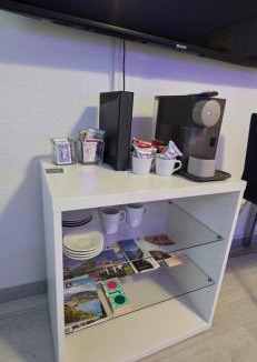 Bissone Apartment | Quiet Lake Design Apartament
