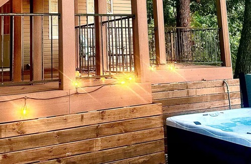 Rocky Mount Apartment | Quiet Lake Getaway with Hot Tub – Ideal for Couples