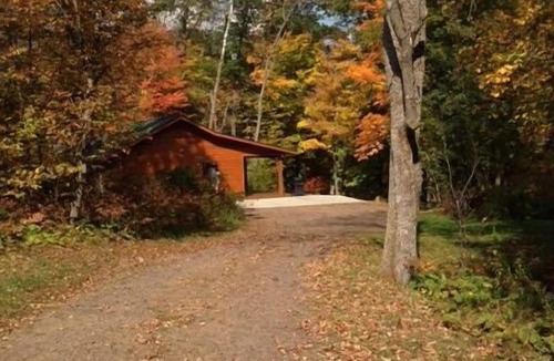 Barronett House | QUIET LAKE HOME RURAL SETTING