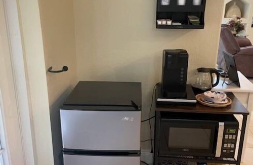 Wesley Chapel House | Quiet Lakeview Home