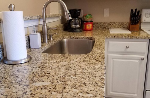 Nashboro Village House | Quiet/Luxury Townhouse on Golf Course!