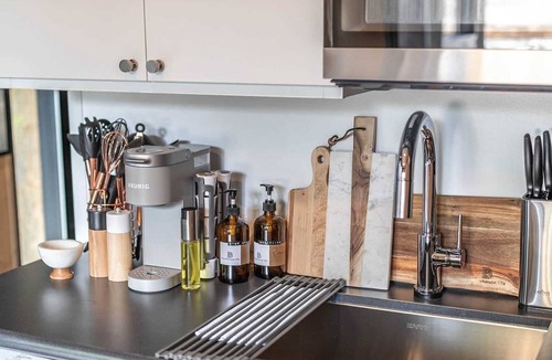 South Perry District Apartment | Quiet Micro Studio- Eco and Pet-friendly