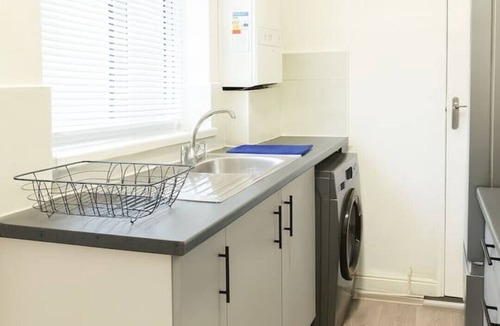 Hartlepool House | Quiet & Modern 3-Bed Home Near Beach & Marina