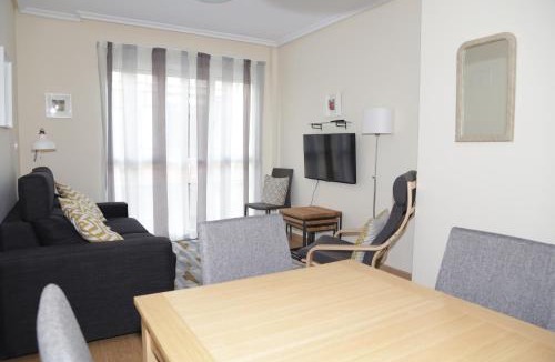 Campoamor Apartment | Quiet, Modern Apartment