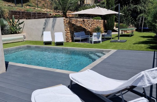 Le Tignet Villa | Quiet modern villa with swimming pool