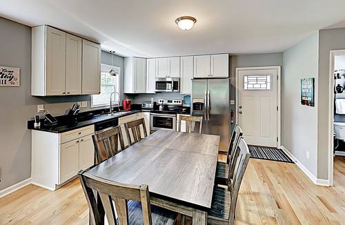 Woodfin Cabin | Quiet Mountain Oasis | Deck & Firepit | Central Locale to Downtown & Hiking