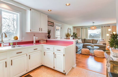 Fryeburg House | Quiet Mountain-View Home Near Conway & Hiking