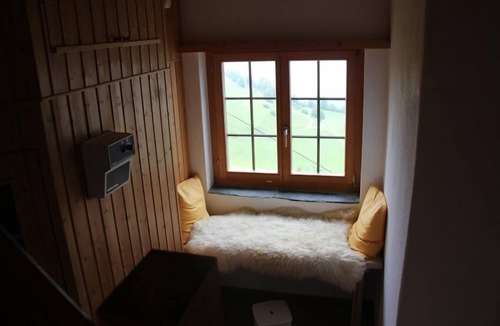 Stierva House | Quiet, mountain view, oven, fireplace, whirlpool & sauna, 15 min to ski regions