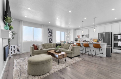 Lake Point House | Quiet Mountain View Retreat Brand-New Home