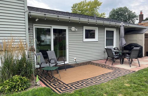 Bettendorf House | Quiet neighborhood surrounded by parks near multipurpose trail through QCn