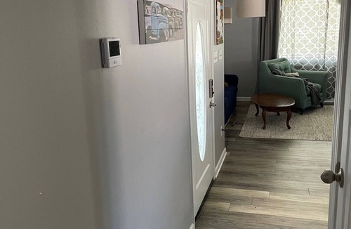 Metairie House | Quiet Neighborhood with quick acess to everything you need