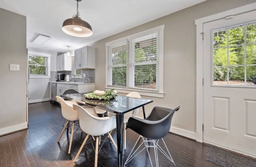 Woodcrest House | Quiet Neighbrhood~Near Downtown Raleigh~Spacious!