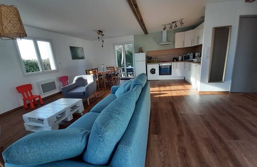 Maubec House | Quiet new vacation home