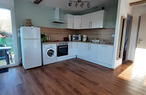 Maubec House | Quiet new vacation home