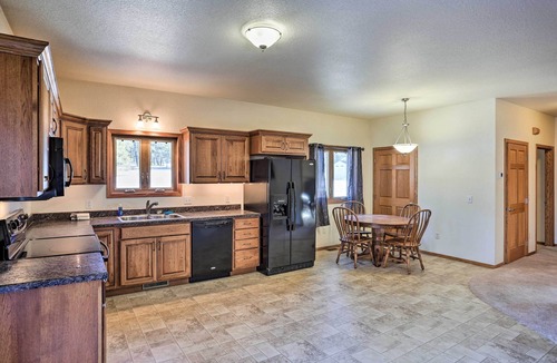 Newcastle Apartment | Quiet Newcastle Apartment w/Step-Free Access