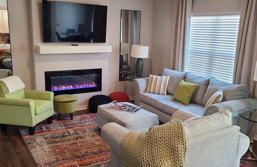 Ankeny House | Quiet newer townhome