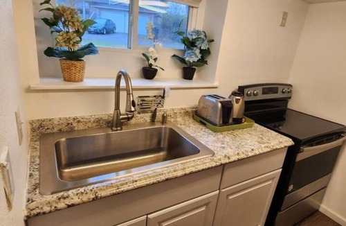Haller Lake Apartment | Quiet North Seattle Stay Near Transit & Parks