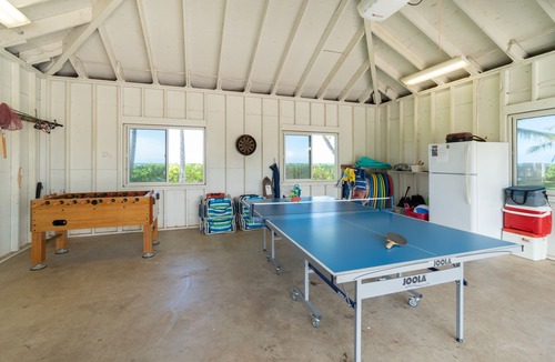 Mokuleia House | Quiet North Shore Beachfront Home