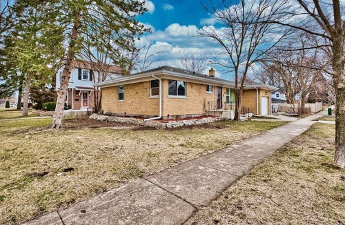 Skokie House | Quiet Oasis