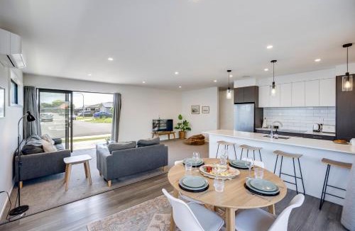 Taradale House | Quiet on Cassin - Taradale