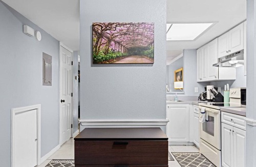 Gainesville House | Quiet Peaceful Townhome 2 BR/2.5 Bath - Location!
