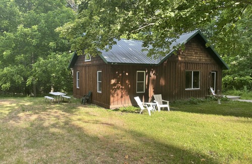 Frankfort Cabin | Quiet place to land near Lake Michigan, Crystal Lake, Trails, Fishing, and more!