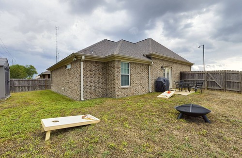 College Station House | Quiet Private Home located 10 min to Kyle Field with great access to everything.