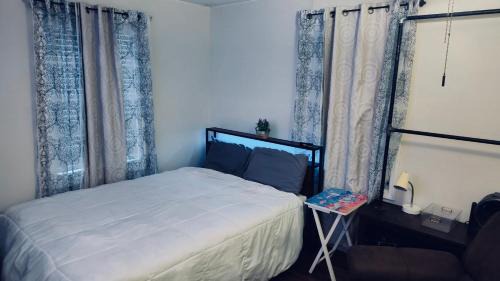 Candler-McAfee House | Quiet Private Room at McAfee Shared Bathroom Room 3