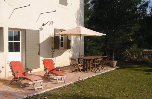 Salon-de-Provence House | Quiet Provencal country house in a residential area 5 minutes from the center of Salon de Provence.