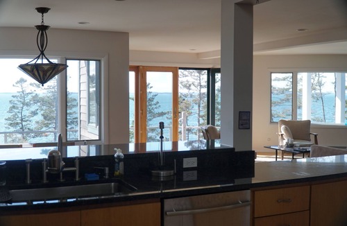 Minturn House | Quiet refuge overlooking Jericho Bay