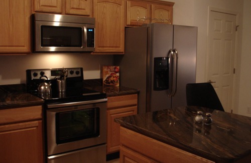 Annapolis House | Quiet Relaxing Waterfront Suisse Chalet