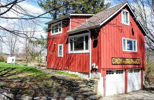 Town of Copake Cottage | Quiet Renovated Barn
