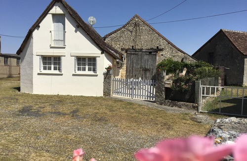 Vicq-sur-Gartempe House | Quiet, restful country house near Angles sur l'Anglin.