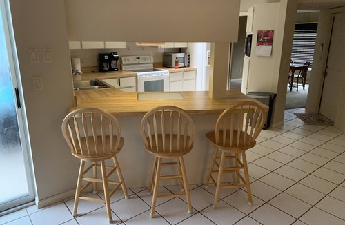 Englewood East House | Quiet Retreat with everything you need