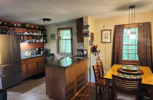 Bradford House | Quiet Riverfront Cottage | 2BR, Pet Friendly