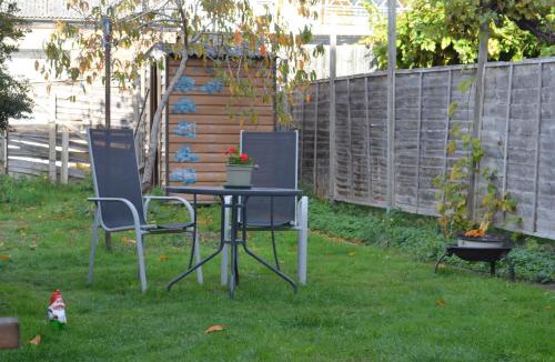 Crofton Park Bed & Breakfast | Quiet room