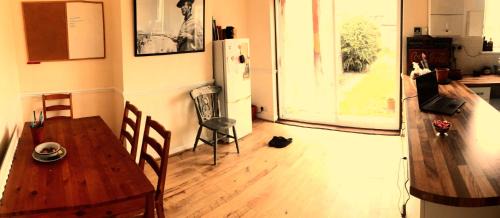 Crofton Park Bed & Breakfast | Quiet room