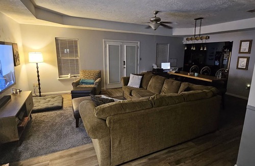DeRidder House | Quiet room ideal for traveling professional.