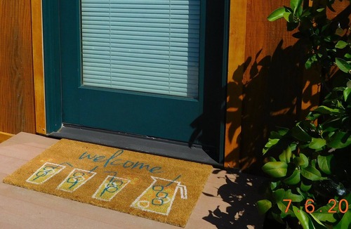 Murphys House | Quiet room with view; 1 1/2 miles from Murphys; constructed in 2014