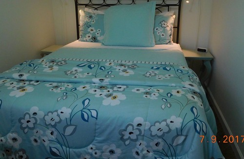 Murphys House | Quiet room with view; 1 1/2 miles from Murphys; constructed in 2014