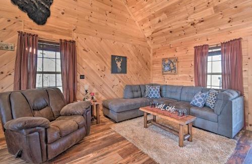 Berea House | Quiet & Secluded Berea Cabin on 70-Acre Farm!