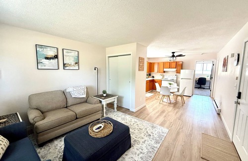Cedar Rapids Apartment | Quiet Space Apartment