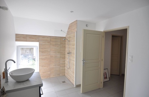 Sceaux-du-Gatinais Other | Quiet, spacious homes with Jacuzzi