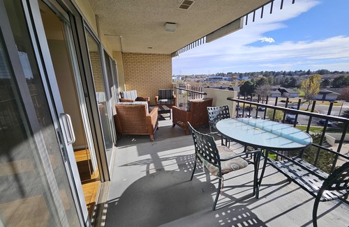 Southeast Colorado Springs Condo | Quiet, Spotless Condo with King Bed for your Getaway!