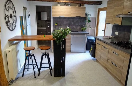 Sigottier House | Quiet stone house with splendid view