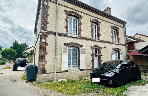 Troyes Apartment | Quiet Studio 11 with Wifi and Parking Troyes