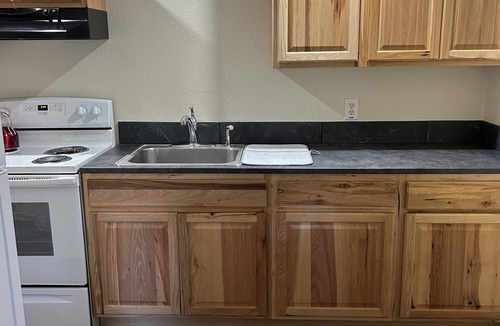 Canyon City Apartment | Quiet studio apartment with a mountain view