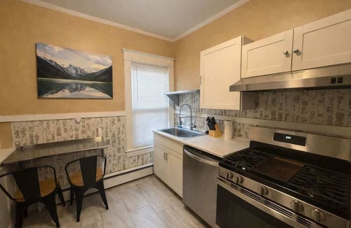 Rochester Apartment | Quiet Studio Apartment Near Cobbs Hill Park