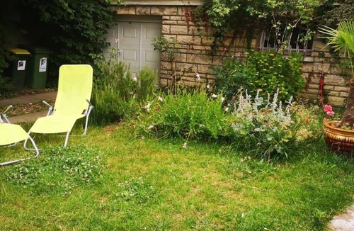 Clamart Apartment | Quiet studio between Paris and Versailles
